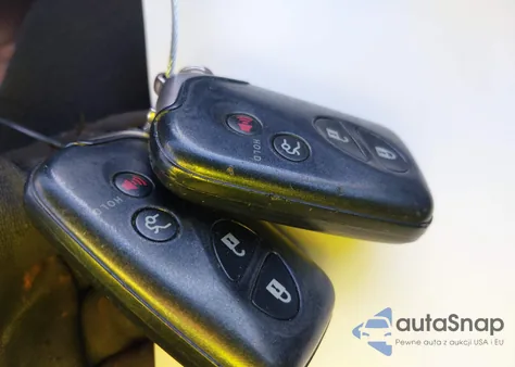 2010 Lexus Es 350 Base (A6) из США, поврежденный, VIN JTHBK1EG1A2375544